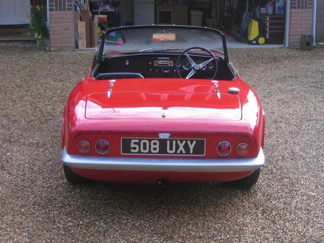 Type 26 Elan 1600 (S1) showing round tail lights and lift-up windows